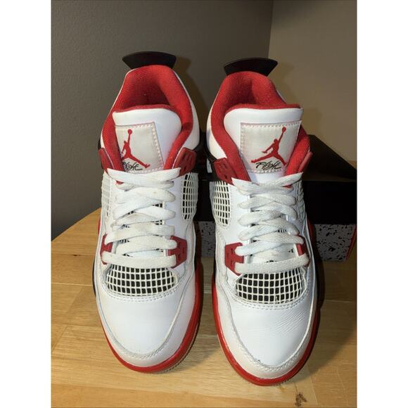 Jordan 4 Retro Red Cement Size 5Y/6.5W Pre-owned OG Box